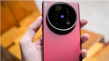 لمحبي التصوير والفيديوهات هاتف جديد من فيفو يمكنك التفكير في سرائه