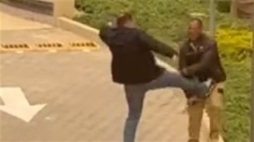 محامي فرد الأمن يطالب بتعويض قدره 15 مليون جنيه من رجل الأعمال المتهم محامي فرد الأمن يطالب بتعويض قدره 15 مليون جنيه من رجل الأعمال المتهم