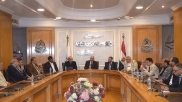 انتهت أزمة المتأخرات.. موعد نهائي لسداد مستحقات المستلزمات الطبية بقرار من الشراء الموحد 