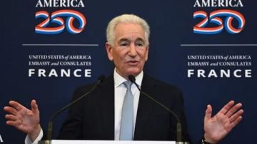 باريس تشعر بالاستياء من إدارة ترامب وتعاقب سفير واشنطن