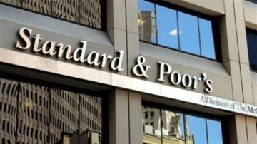 ستاندرد أند بورز: مصر تستعد لمطالبات ديون ضخمة تتجاوز 27 مليار دولار