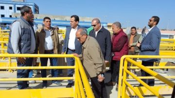 نائب وزيرة الإسكان للمرافق يتفقد مشروعات مياه الشرب والصرف الصحي بمحافظة الفيوم