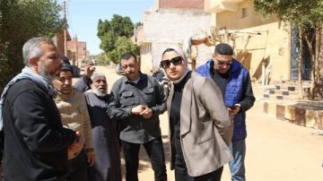 استجابة لشكوى أحد المواطنين.. محافظة الوادي الجديد تتفقد منطقة عين البرج استجابة لشكوى أحد المواطنين.. محافظة الوادي الجديد تتفقد منطقة عين البرج