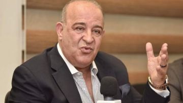 البرلمان يتحرك لاحتواء أزمة أسعار الدواء.. وكيل صحة النواب يعلن مراجعة دورية للتسعير وهامش الربح فيديو البرلمان يتحرك لاحتواء أزمة أسعار الدواء.. وكيل صحة النواب يعلن مراجعة دورية للتسعير وهامش الربح فيديو