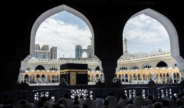 خطيب المسجد الحرام: يترك الصائم طعامه وشرابه وشهوته لتحقيق الإخلاص خطيب المسجد الحرام: يترك الصائم طعامه وشرابه وشهوته لتحقيق الإخلاص