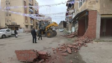 رئيس زهور بورسعيد : إزالة فورية لمخالفة بناء.. وتحويل وحدة سكنية إلى محلات شاهد رئيس زهور بورسعيد : إزالة فورية لمخالفة بناء.. وتحويل وحدة سكنية إلى محلات شاهد