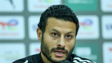 شوبير يرد على منتقدي الشناوي: الهدف لا يسأل عنه.. وحارس الأهلي قيمة لا تمس شوبير يرد على منتقدي الشناوي: الهدف لا يسأل عنه.. وحارس الأهلي قيمة لا تمس