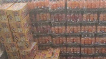 ضبط 2508 زجاجات عصير غير صالحة ومجهولة المصدر خلال حملة تموينية باسيوط ضبط 2508 زجاجات عصير غير صالحة ومجهولة المصدر خلال حملة تموينية باسيوط