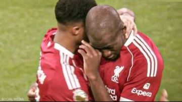 لم يتمالك نفسه.. لماذا بكى نجم ليفربول بعد إحرازه هدفا في نيوكاسل؟