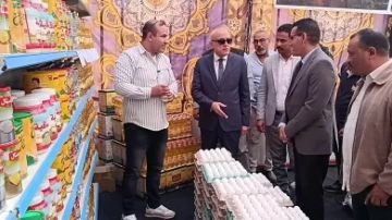 محافظ الأقصر يفتتح معرض أهلا رمضان أمام محطة القطار بتخفيضات تصل إلى 30 