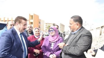 محافظ بورسعيد يوجه بالبدء في أعمال رفع الرتش بمنطقة أرض السيد متولي بالقابوطي.. صور