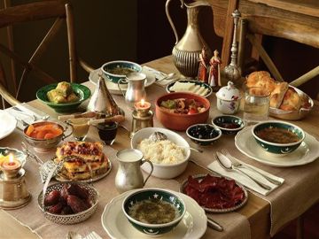 من غير حيرة كل يوم.. 30 فكرة لفطار رمضان بتنوع بين الأكلات الشعبية والوصفات السريعة