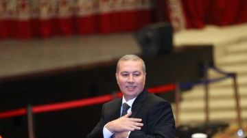 نزار شقرون: فوزي بجائزة نجيب محفوظ وسام واعتراف بحواري مع الأدب العربي