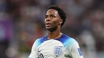 فينورد الهولندي يعلن ضم رحيم ستيرلينج حتى نهاية الموسم