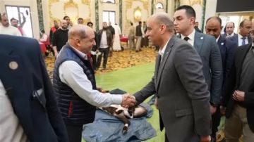 وزير العمل يتفقد اختبارات العمال المرشحين لموسم الحج على مهنة جزار 