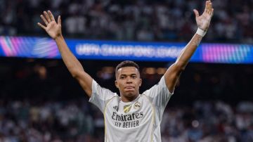 أرقام تاريخية في الليجا.. مبابي يواصل كتابة المجد مع ريال مدريد أرقام تاريخية في الليجا.. مبابي يواصل كتابة المجد مع ريال مدريد