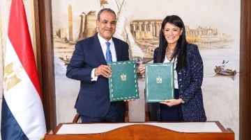 التخطيط والهجرة تطلقان مشروع المراكز التكنولوجية المتنقلة لتوفير خدمات التصديق على الوثائق للمواطنين