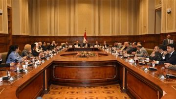 إسكان الشيوخ تؤجل مناقشة ملف المجالس المحلية لحين استيضاح موقف النواب إسكان الشيوخ تؤجل مناقشة ملف المجالس المحلية لحين استيضاح موقف النواب