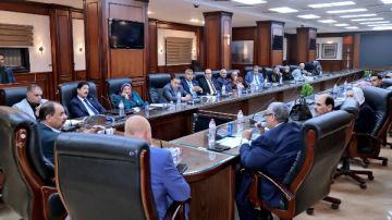 محافظ سوهاج: التنسيق مع أعضاء البرلمان لحل مشاكل المواطنين وتلبية احتياجاتهم محافظ سوهاج: التنسيق مع أعضاء البرلمان لحل مشاكل المواطنين وتلبية احتياجاتهم