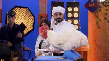 ألف ليلة وليلة محمد أنور لـ فيفي عبده: أنتي جايباني أتكلم وأمثل مع فرخة ألف ليلة وليلة محمد أنور لـ فيفي عبده: أنتي جايباني أتكلم وأمثل مع فرخة