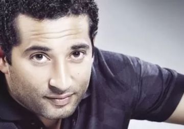 المخرج أحمد خالد موسي يمازح عمرو سعد: اعتزال إيه أنا وراك لحد ما تنتحر