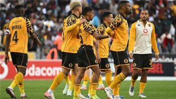 ضربات مؤثرة لدفاعات كايزر تشيفز .. غيابات مؤثرة تمنح الزمالك أفضلية ضربات مؤثرة لدفاعات كايزر تشيفز .. غيابات مؤثرة تمنح الزمالك أفضلية