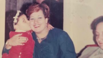 نورهان شعيب تستعيد ذكرياتها مع والدتها الراحلة