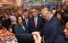 وزيرا التموين والتنمية المحلية يفتتحان معارض سلعية في القليوبية استعدادا لشهر رمضان - eg
