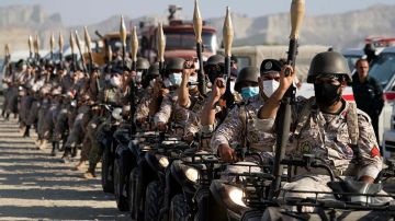 الجيش الإيراني: جريمة اغتيال خامنئي لن تبقى دون رد