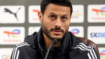 حسام حسن يعيد الشناوي لتشكيل منتخب مصر أمام إسبانيا