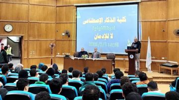 رئيس جامعة كفر الشيخ: نولي اهتماما كبيرا بتنفيذ برامج التوعية الموجهة للطلاب 