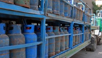 سعر أسطوانة البوتاجاز بعد ارتفاع أسعار البنزين والسولار اليوم.. فيديو سعر أسطوانة البوتاجاز بعد ارتفاع أسعار البنزين والسولار اليوم.. فيديو