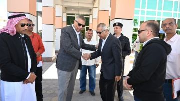 محافظ جنوب سيناء يتفقد منفذ طابا.. ويؤكد: تطوير شامل لتعزيز حركة السياحة محافظ جنوب سيناء يتفقد منفذ طابا.. ويؤكد: تطوير شامل لتعزيز حركة السياحة