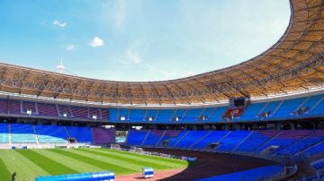 شاهد.. لقطات من داخل ملعب حمادي العقربي قبل مواجهة الترجي والأهلي غدا