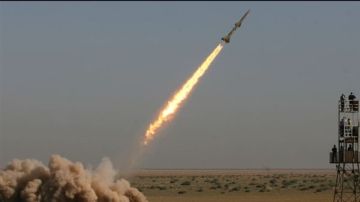 قطر: نتعرض الآن لهجوم صاروخي والدفاعات الجوية تتصدى له