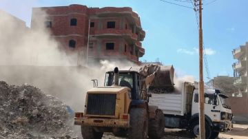 محافظ المنيا: الانتهاء من إزالة مقلب أرض العروبة بمطاي ونقل المخلفات للظهير الصحراوي