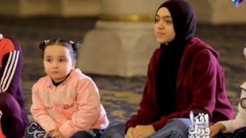 أبرزها عدم النفخ أو التنفس فيه.. إمام السيدة زينب يوضح للأطفال آداب تناول الطعام أبرزها عدم النفخ أو التنفس فيه.. إمام السيدة زينب يوضح للأطفال آداب تناول الطعام