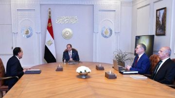 الرئيس السيسي يبحث رفع انتاجية البترول والغاز خلال اجتماعه مع مدبولي وبدوي