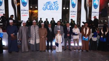 في ليلة تتنزل فيها الرحمة.. العارف بالله يحتضن دعوات السوهاجية والمحافظ في الصفوف الأولى