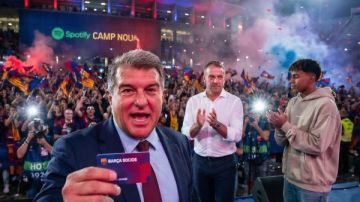 لابورتا رئيسا لبرشلونة حتى 2031 بعد فوزه في الانتخابات