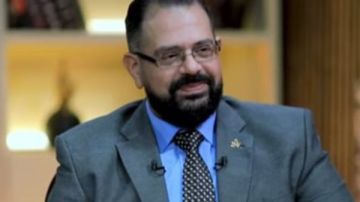 لاشين: مجتبى لا تتوافر فيه كل الشروط ولا المؤهلات ليكون المرشد بإيران