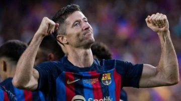 ليفاندوفسكي يطارد رقم ميسي التاريخي في مواجهة نيوكاسل بدوري الأبطال