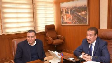 محافظ بورسعيد يستقبل لجنة من وزارتي الإسكان والبيئة لمتابعة موقف مشروعات الإسكان التنفيذي محافظ بورسعيد يستقبل لجنة من وزارتي الإسكان والبيئة لمتابعة موقف مشروعات الإسكان التنفيذي