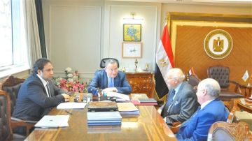 وزير التعليم العالي يبحث إنشاء فرع لجامعة إسبانية في مصر وزير التعليم العالي يبحث إنشاء فرع لجامعة إسبانية في مصر