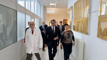 وزير الصحة يزور مركز دميتري روجاتشيف الروسي الوطني لأمراض الدم والأورام لدى الأطفال وزير الصحة يزور مركز دميتري روجاتشيف الروسي الوطني لأمراض الدم والأورام لدى الأطفال