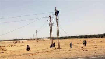 إعادة تشغيل 6 أبراج كهرباء سقطت بسبب العاصفة الترابية بالوادي الجديد