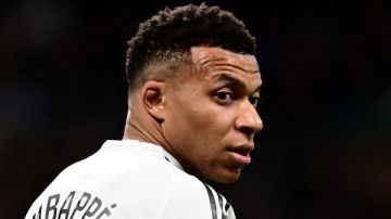 استمرار غياب إمبابي عن تمارين ريال مدريد قبل لقاء مانشستر سيتي استمرار غياب إمبابي عن تمارين ريال مدريد قبل لقاء مانشستر سيتي