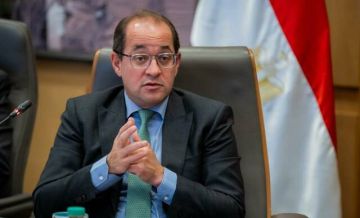 وزير المالية المصري: الزيادة في المرتبات ستفوق معدلات زيادة التضخم بأرقام مؤثرة وزير المالية المصري: الزيادة في المرتبات ستفوق معدلات زيادة التضخم بأرقام مؤثرة