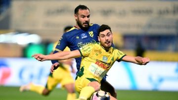 الخليج يهزم الحزم 2-1 ويعزز موقعه في الدوري السعودي