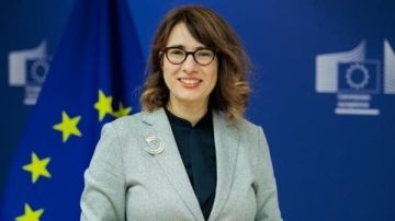 المفوضية الأوروبية تطالب المجر بتوضيحات حول تسريب معلومات سرية لروسيا